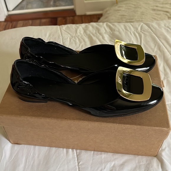 Roger Vivier D’Orsay Patent Leather Ballerina Ballet Flats - Picture 2 of 7